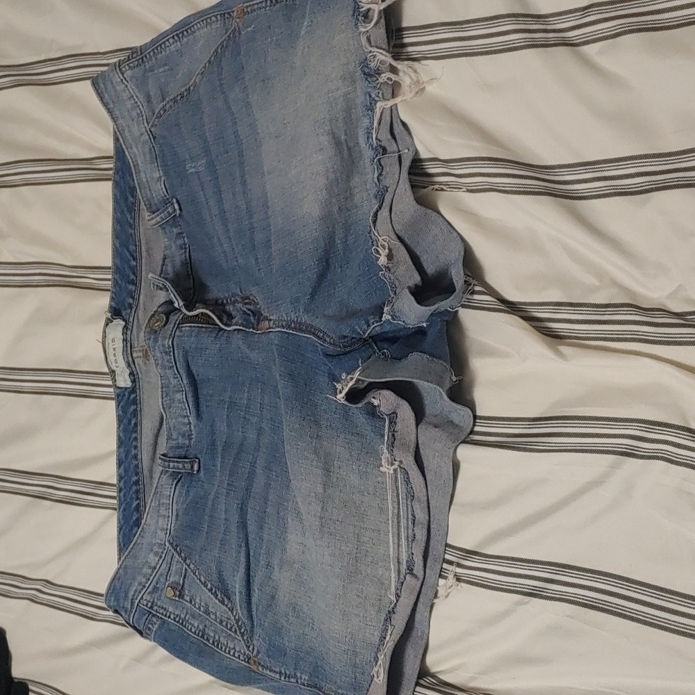 Medium washed Jean shorts